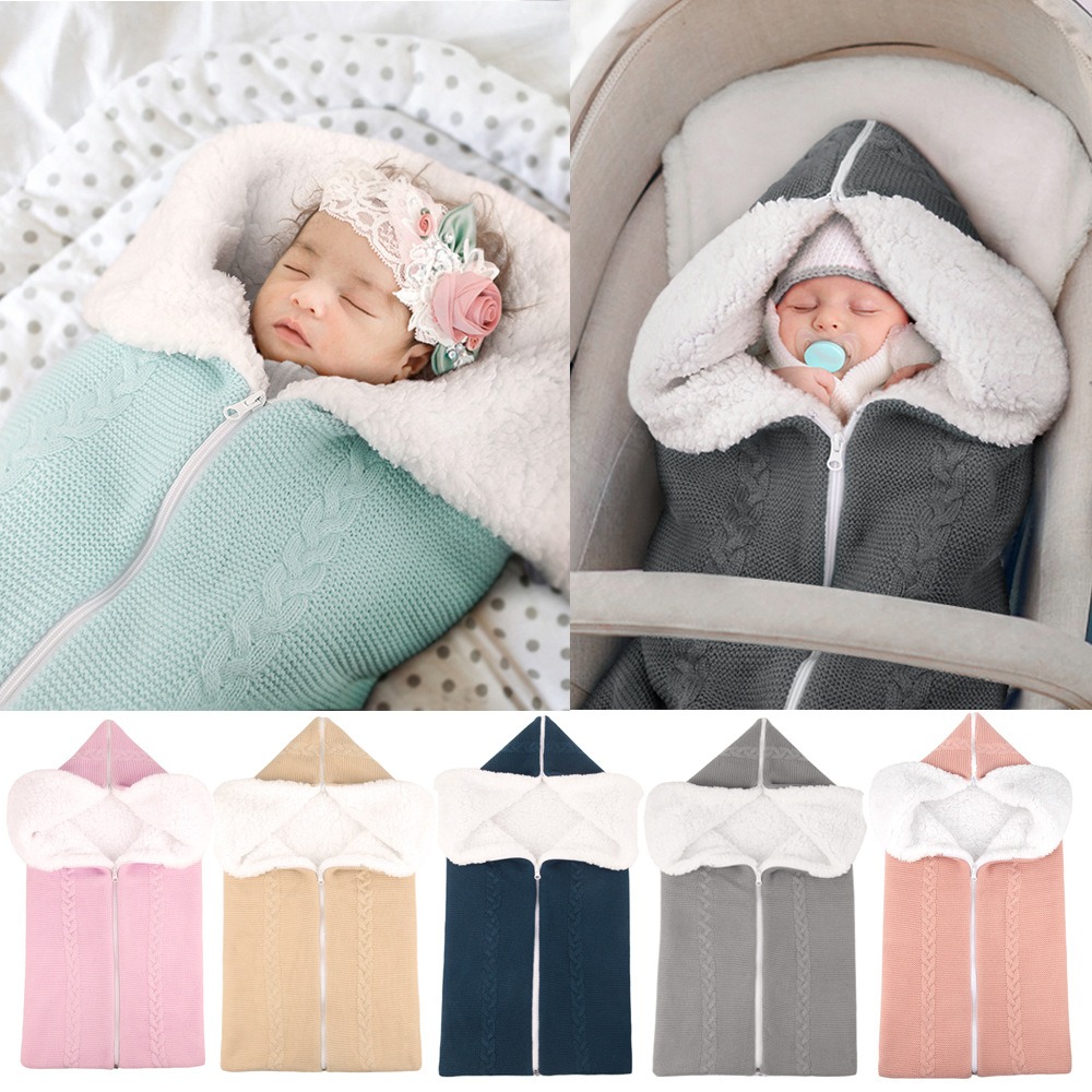 Sac de couchage pour bébé dans la poussette – Petit Nins